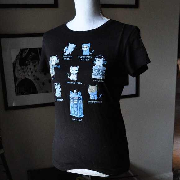 Discontinued Tee Turtle Cat Doctor Who Shirt - Picture 1 of 6